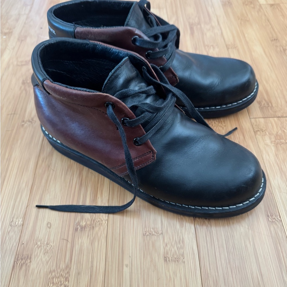 Broken Homme Black and Brown Chukka Boots